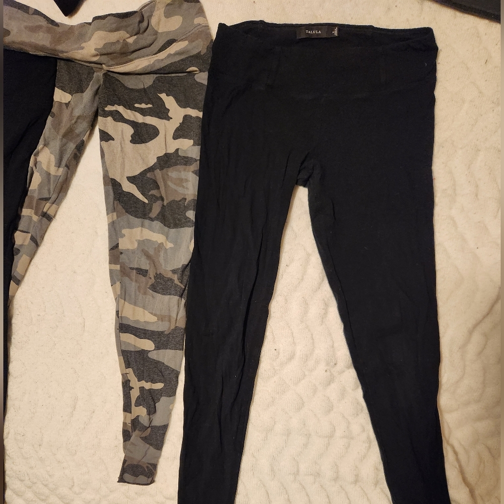 TNA Camo Leggings